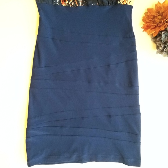 NWT Bisou Bisou Floral and Navy Dress - Picture 5 of 5